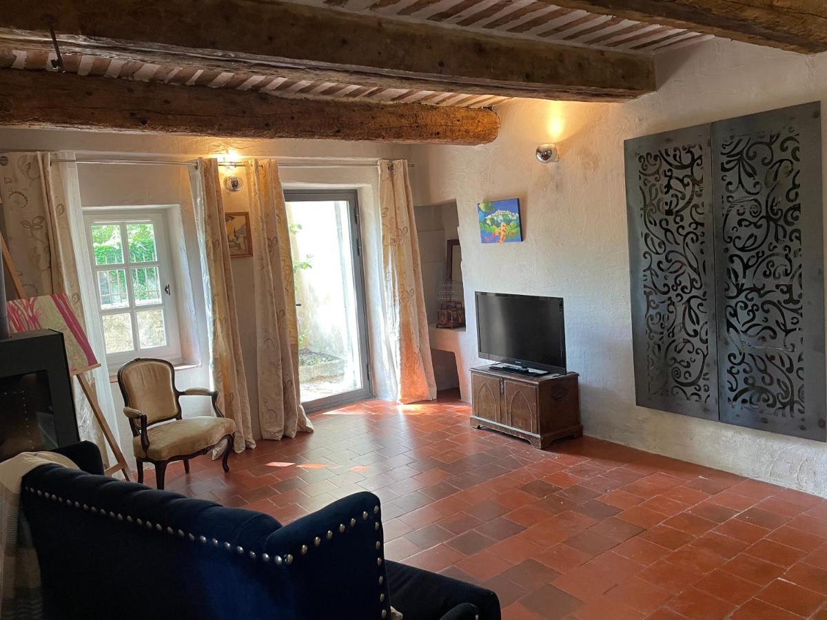Ermitage Notre Dame De Vacquieres Bed & Breakfast Noves Exterior photo