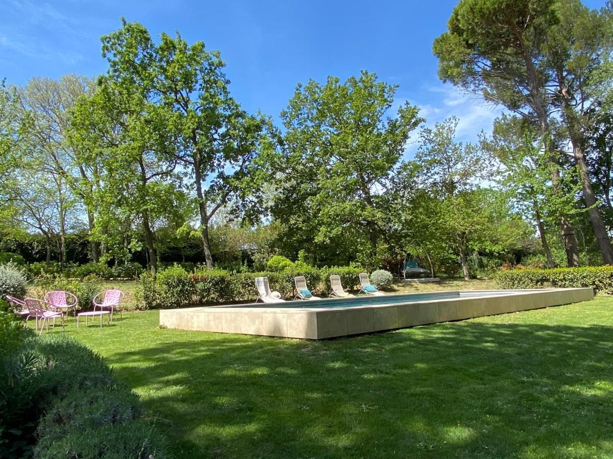 Ermitage Notre Dame De Vacquieres Bed & Breakfast Noves Exterior photo