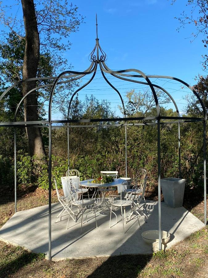 Ermitage Notre Dame De Vacquieres Bed & Breakfast Noves Exterior photo