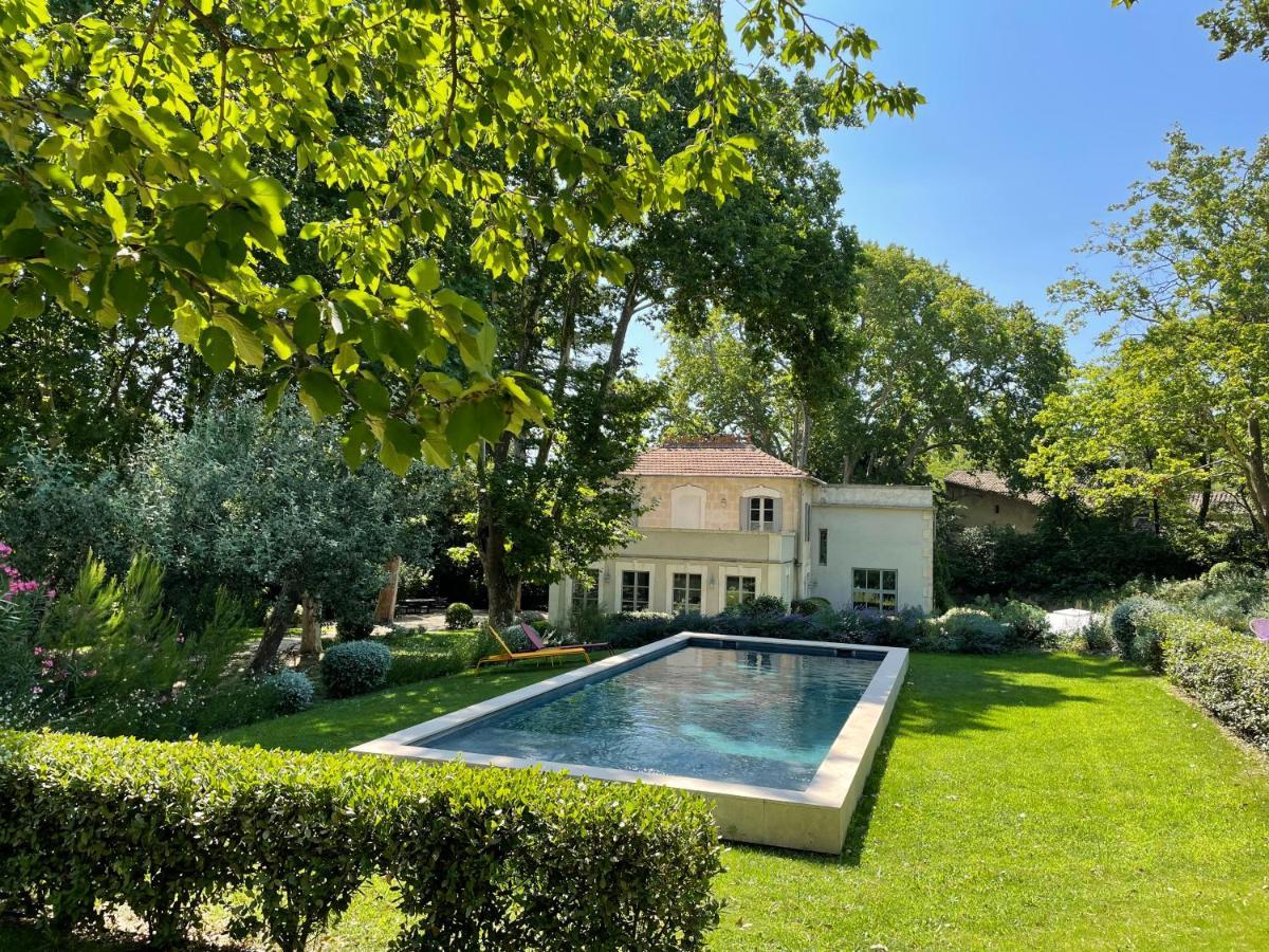 Ermitage Notre Dame De Vacquieres Bed & Breakfast Noves Exterior photo